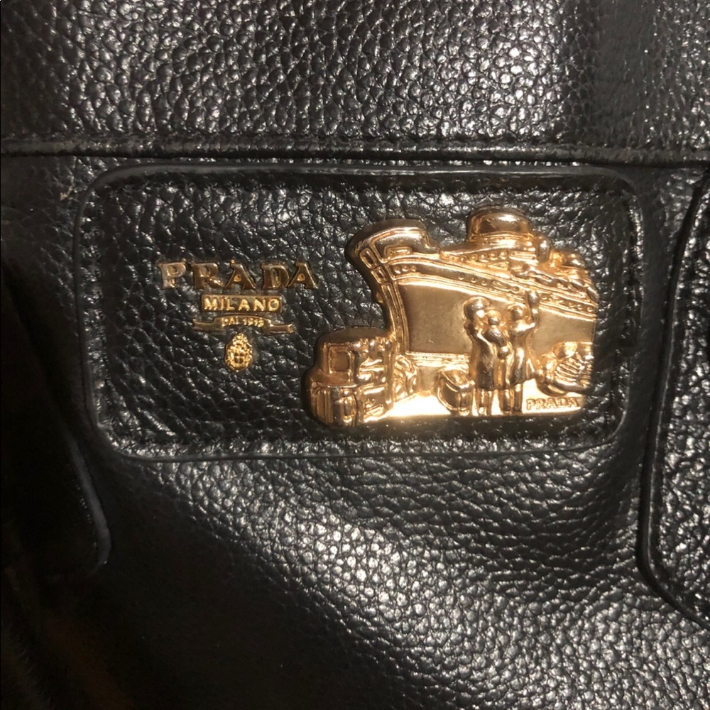 Authentic PRADA BAG - Picture 14 of 15